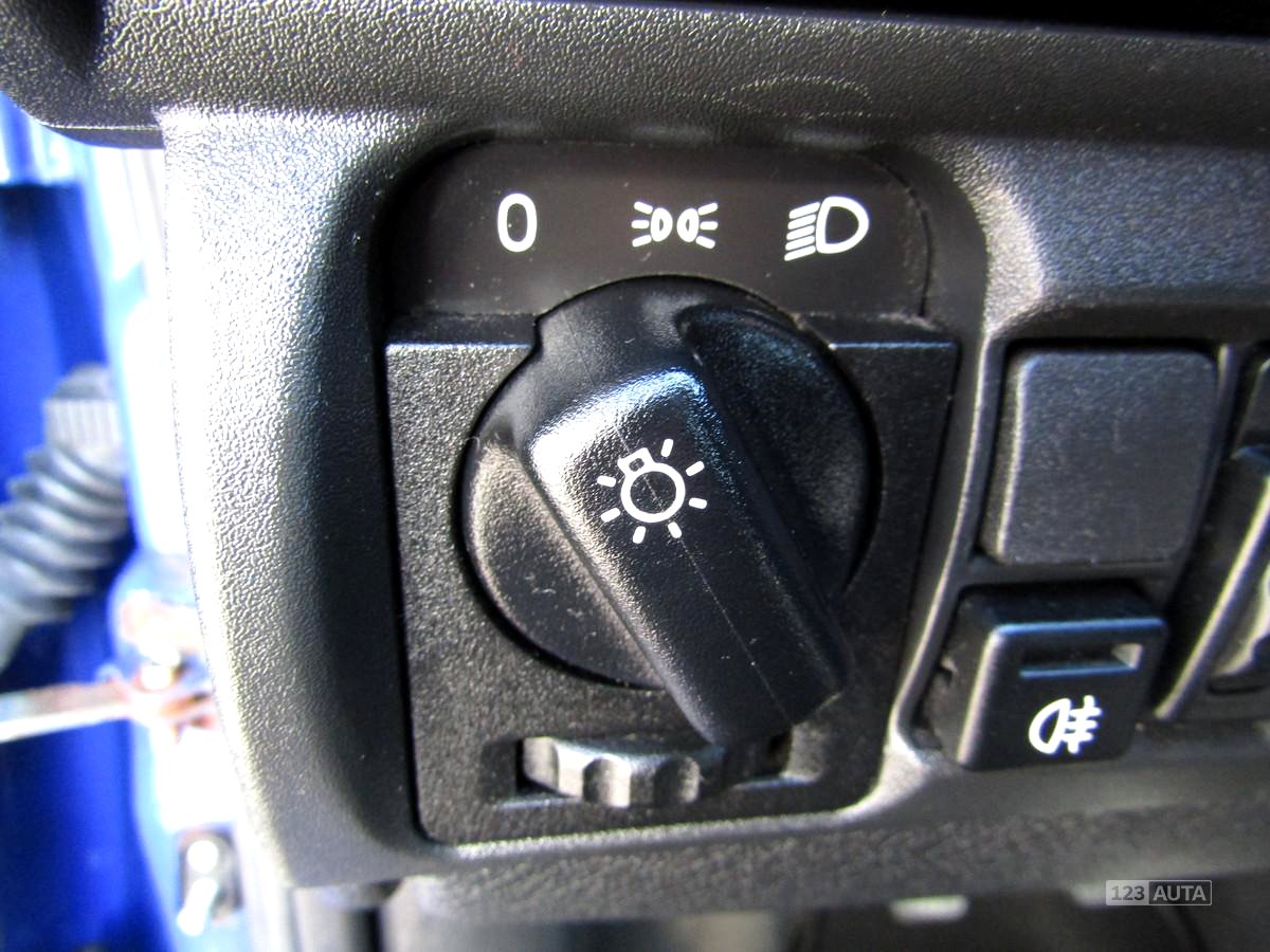 Opel Corsa, 2000 - pohled č. 19