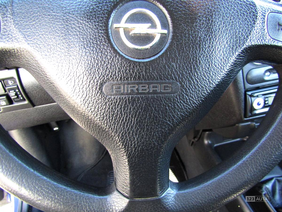 Opel Corsa, 2000 - pohled č. 20