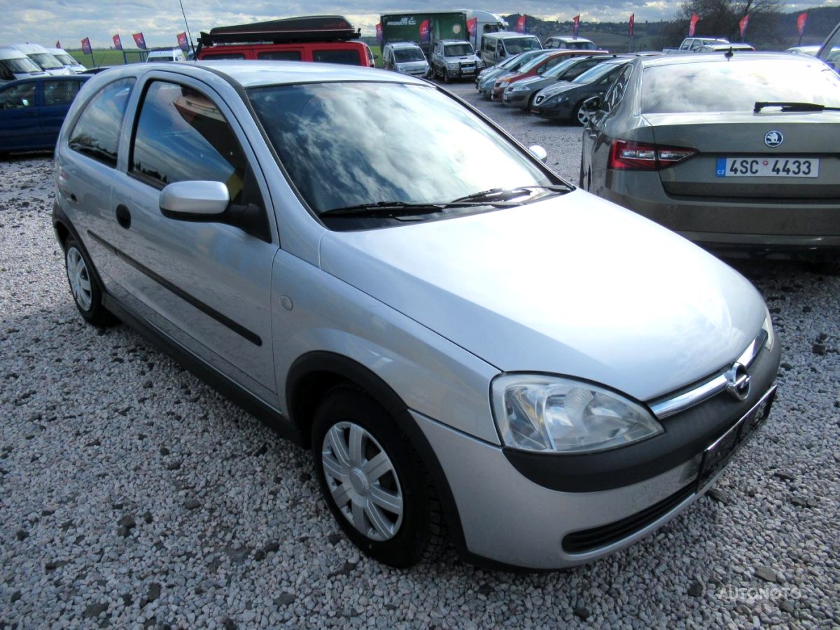 Opel Corsa, 2003 - pohled č. 3