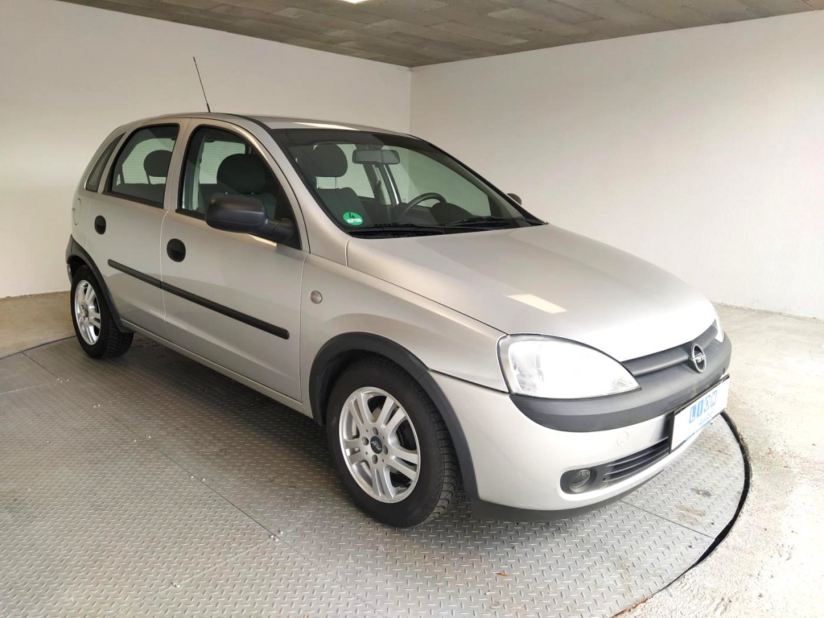 Opel Corsa, 2001 - celkový pohled