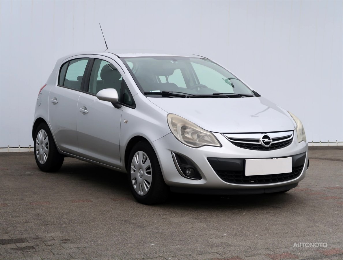 Opel Corsa, 2011 - celkový pohled