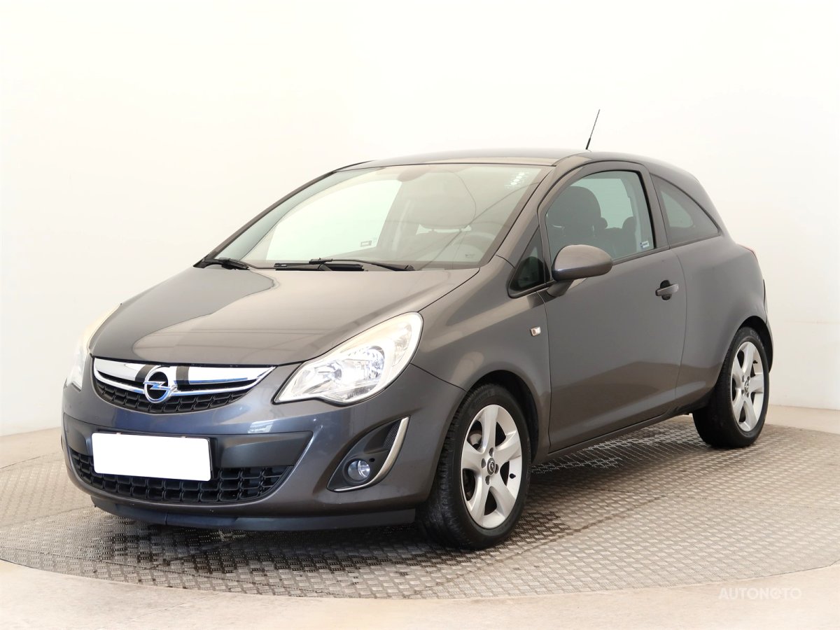 Opel Corsa, 2012 - pohled č. 3