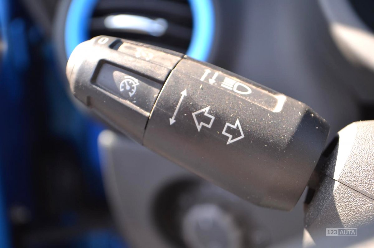 Opel Corsa, 2008 - pohled č. 15