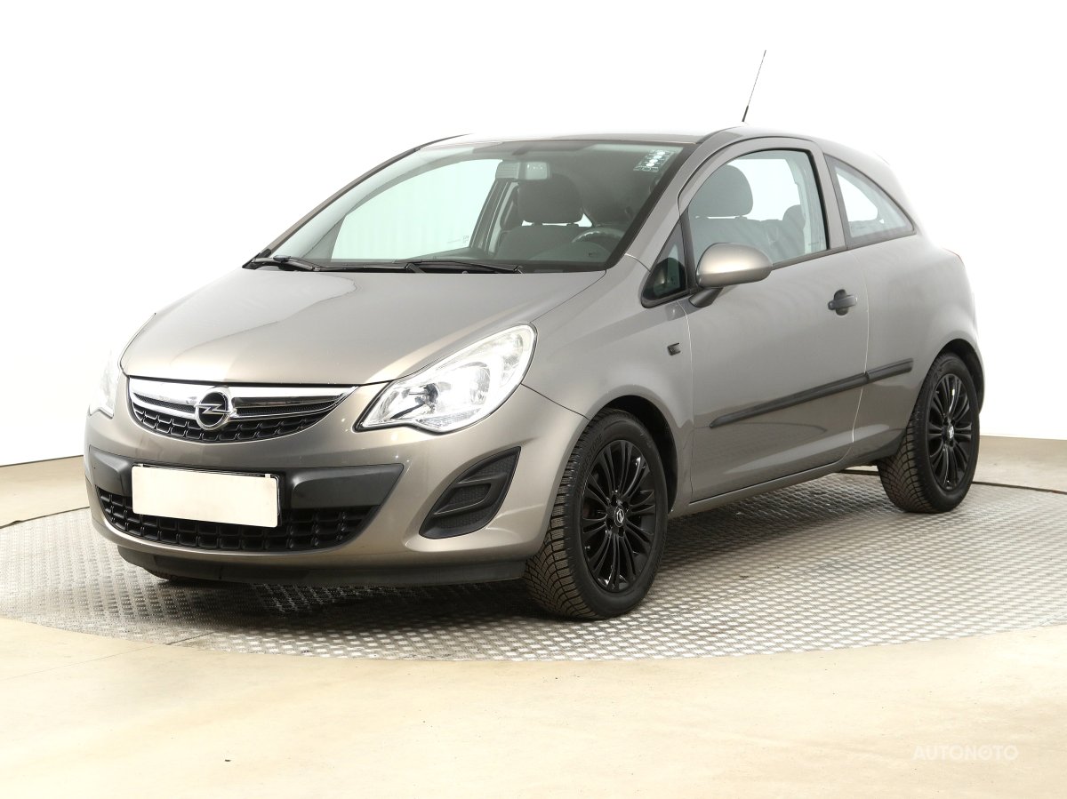 Opel Corsa, 2012 - pohled č. 3