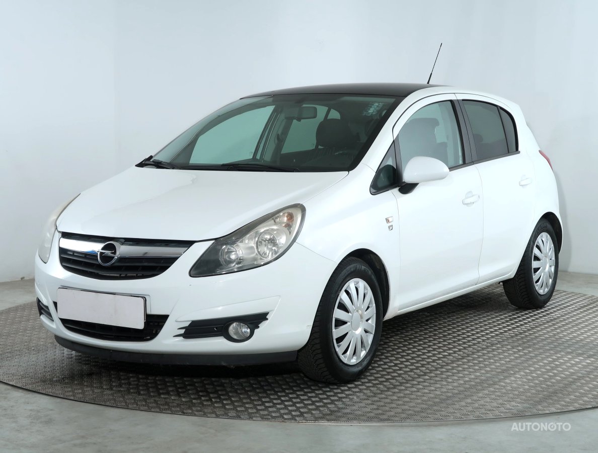 Opel Corsa, 2011 - pohled č. 3