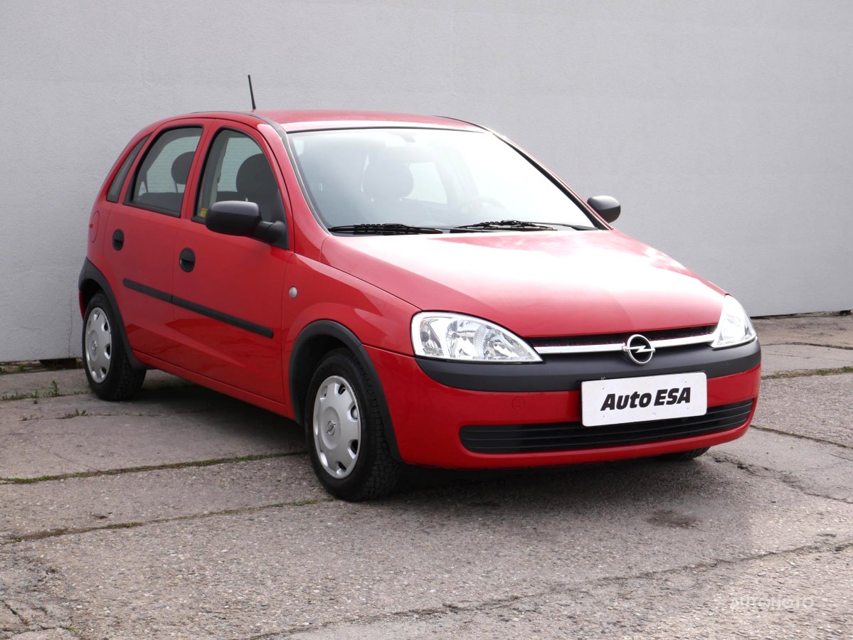 Opel Corsa, 2004 - celkový pohled