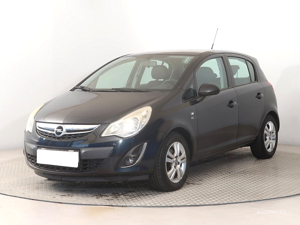 Opel Corsa, 2012 - pohled č. 3