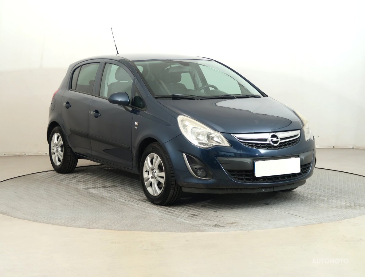 Opel Corsa, 2011 - celkový pohled