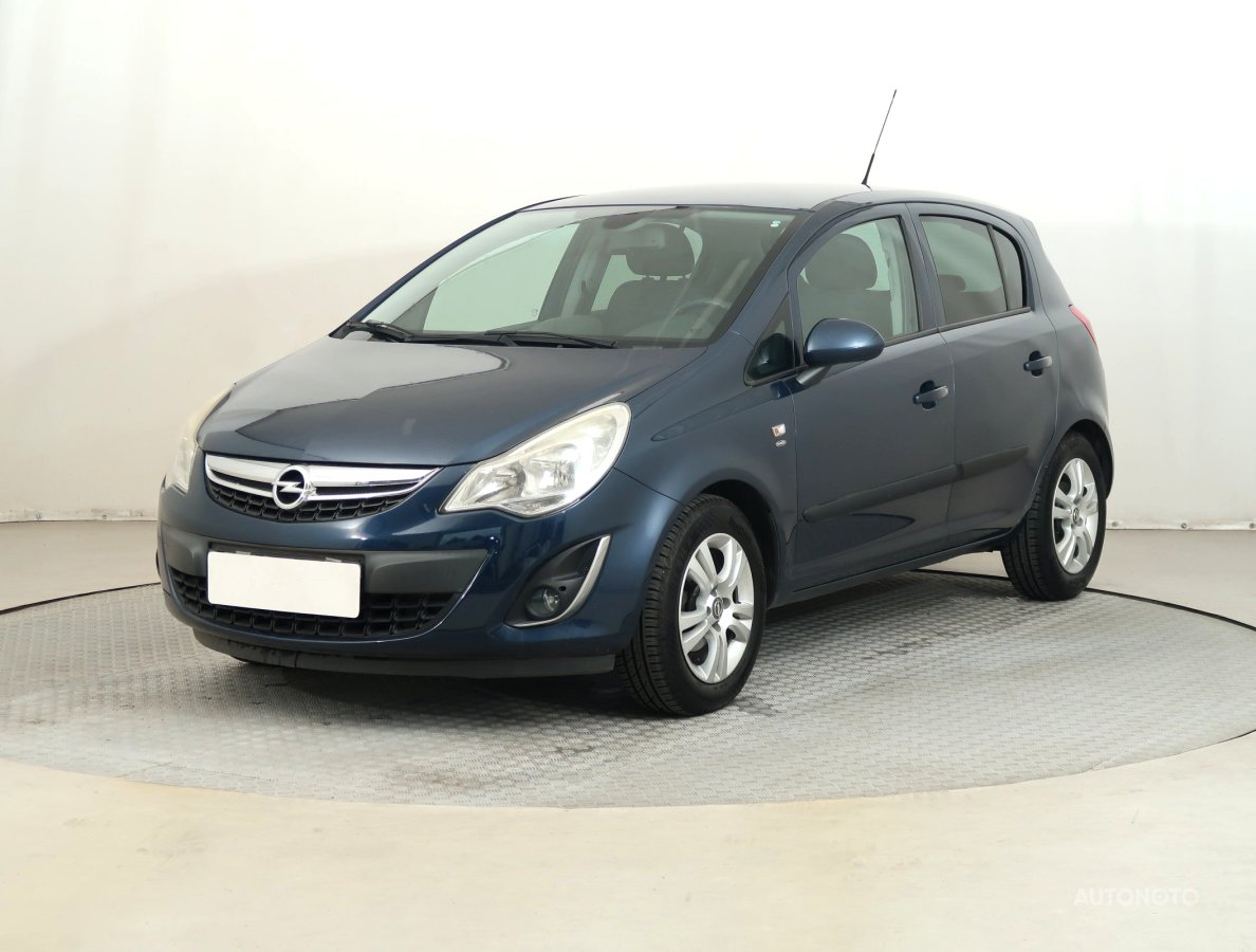Opel Corsa, 2011 - pohled č. 3