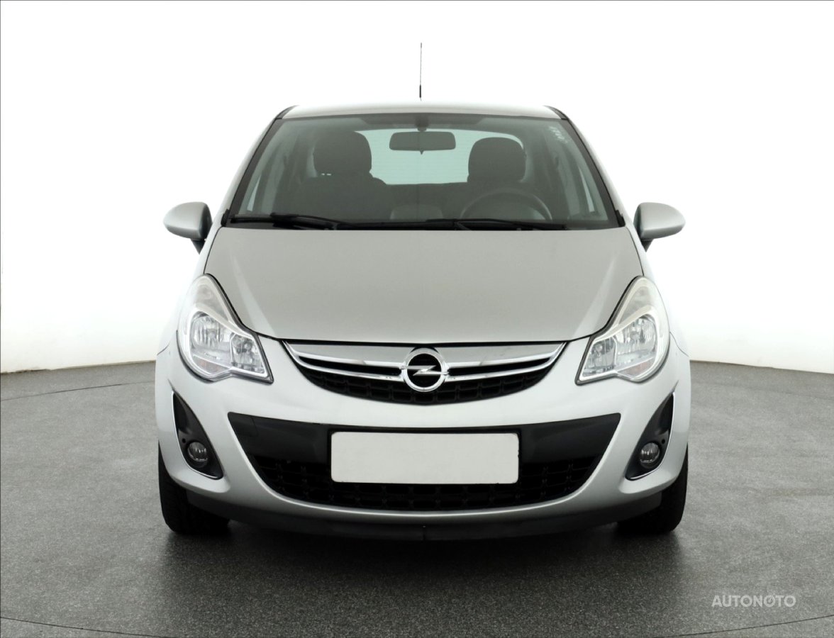 Opel Corsa, 2011 - pohled č. 2
