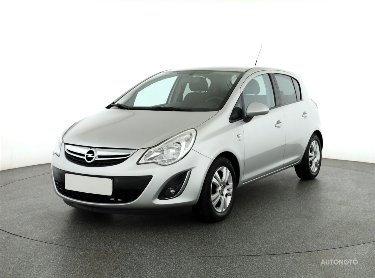 Opel Corsa, 2011 - pohled č. 3