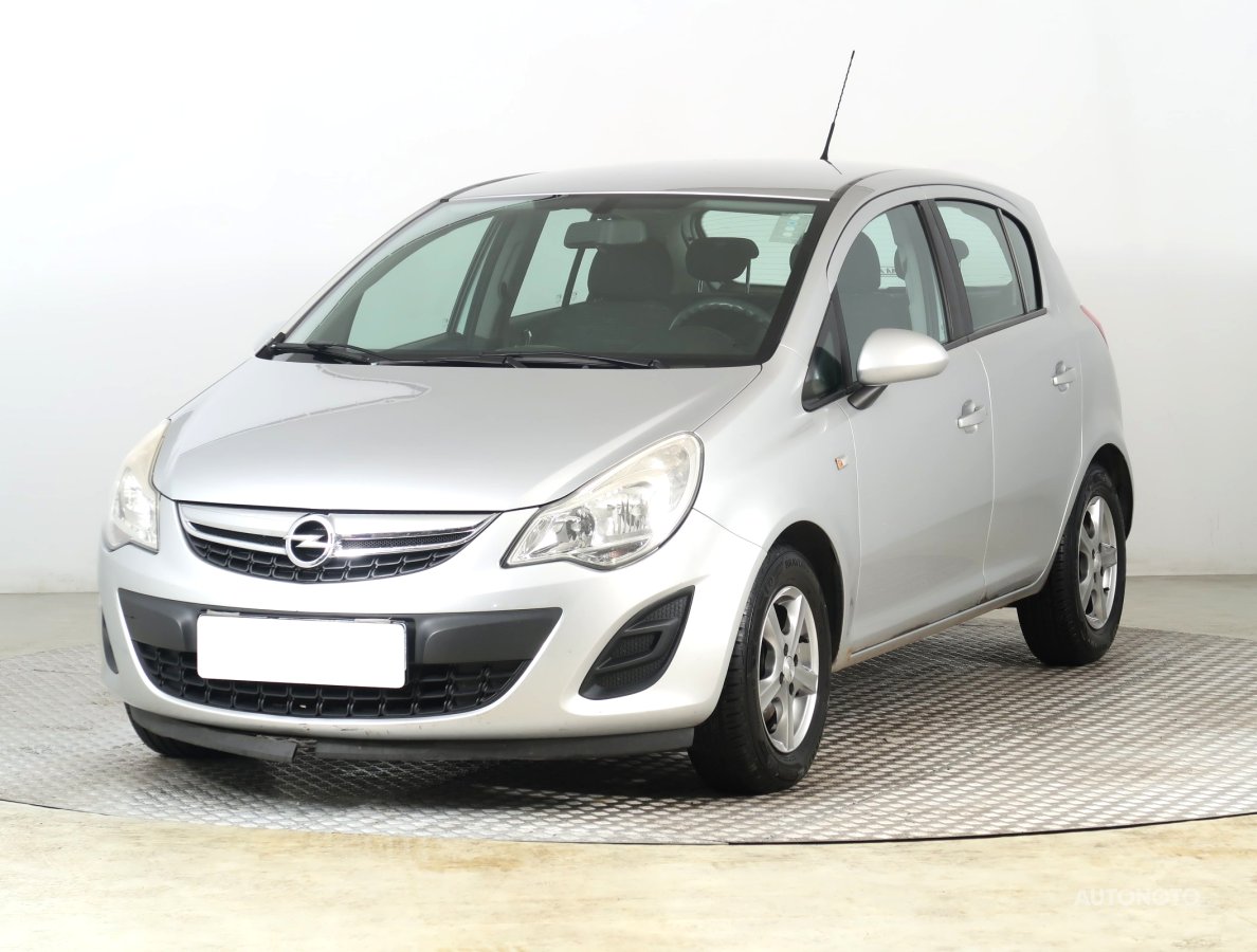 Opel Corsa, 2012 - pohled č. 3