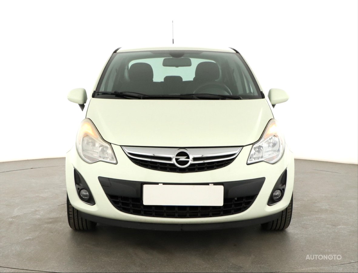 Opel Corsa, 2011 - pohled č. 2