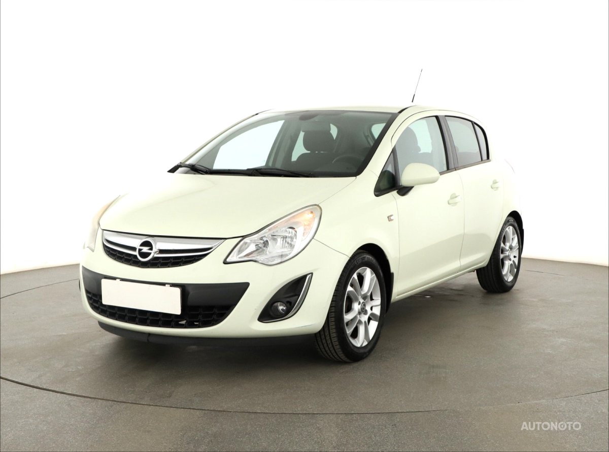Opel Corsa, 2011 - pohled č. 3