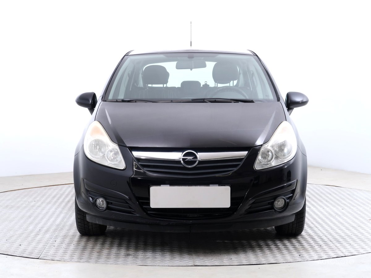 Opel Corsa, 2011 - pohled č. 2