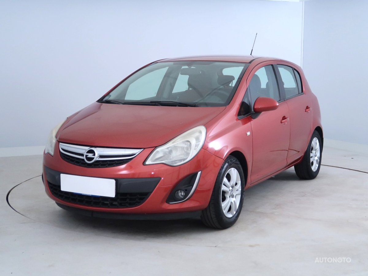 Opel Corsa, 2012 - pohled č. 3
