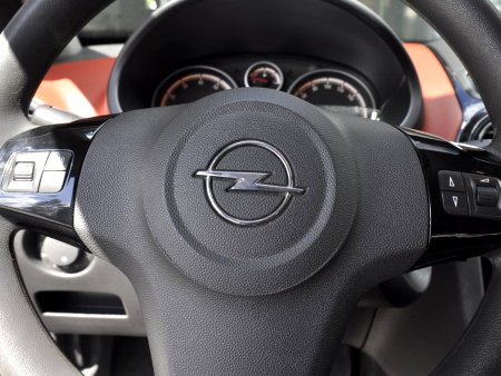 Opel Corsa, 2008 - pohled č. 7