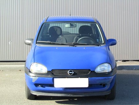 Opel Corsa, 2000 - pohled č. 2