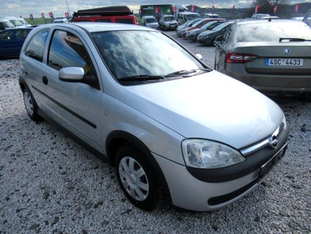 Opel Corsa, 2003 - pohled č. 3
