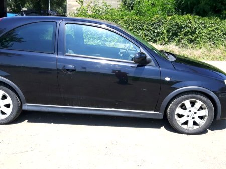 Opel Corsa, 2005 - pohled č. 3