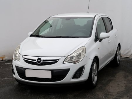 Opel Corsa, 2011 - pohled č. 3