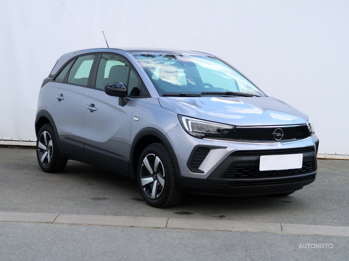 Opel Crossland, 2022 - celkový pohled