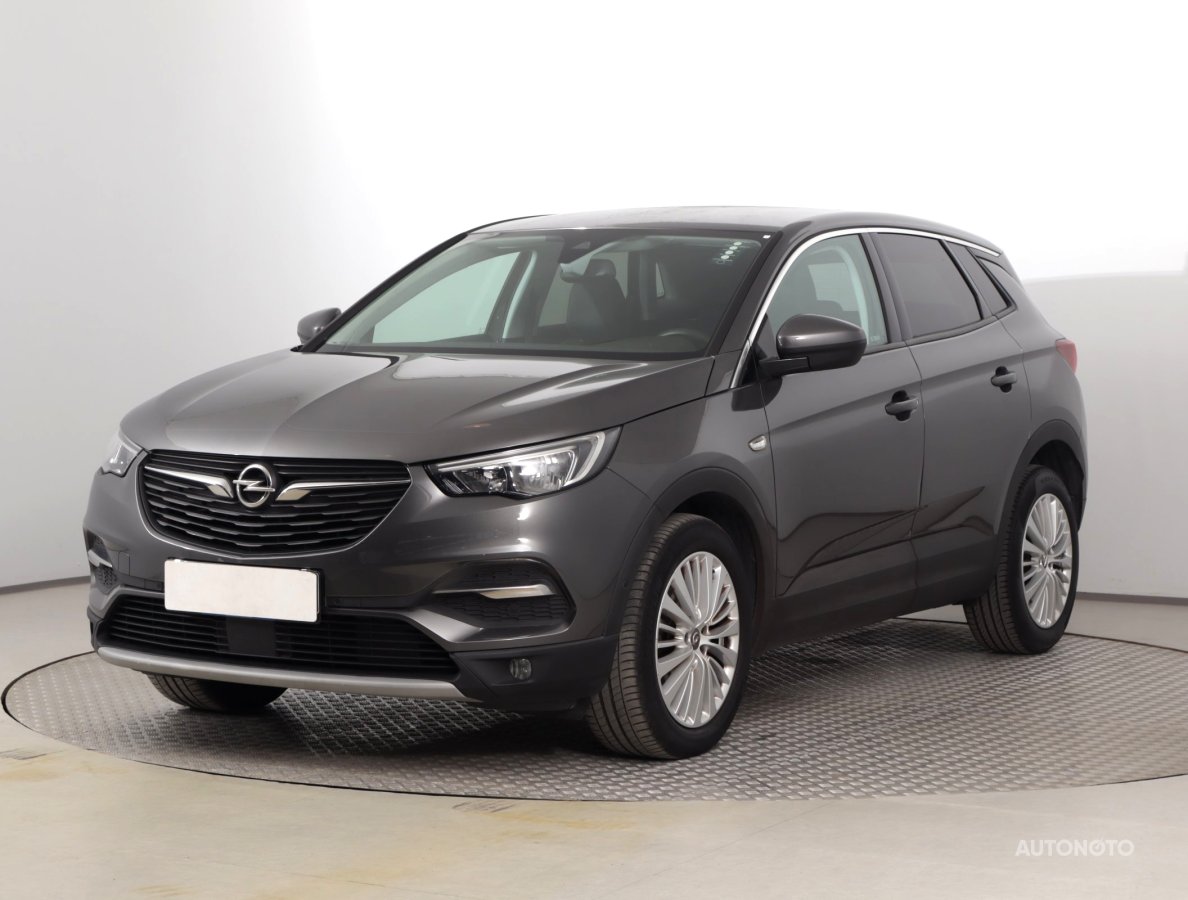 Opel Grandland, 2018 - pohled č. 3