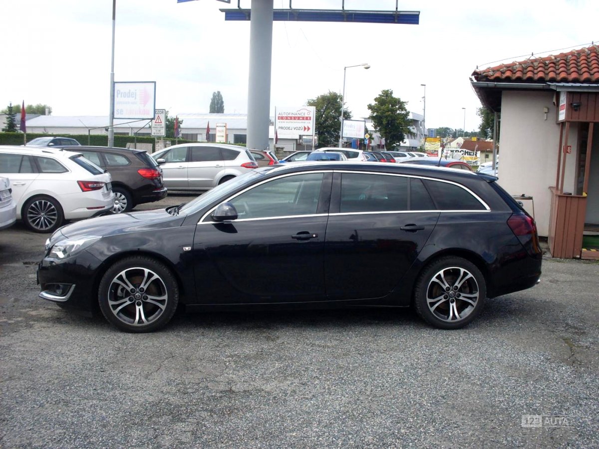 Opel Insignia, 2016 - pohled č. 8