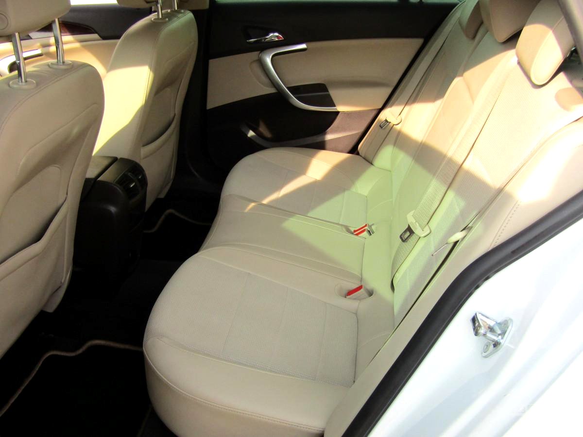 Opel Insignia, 2011 - pohled č. 15