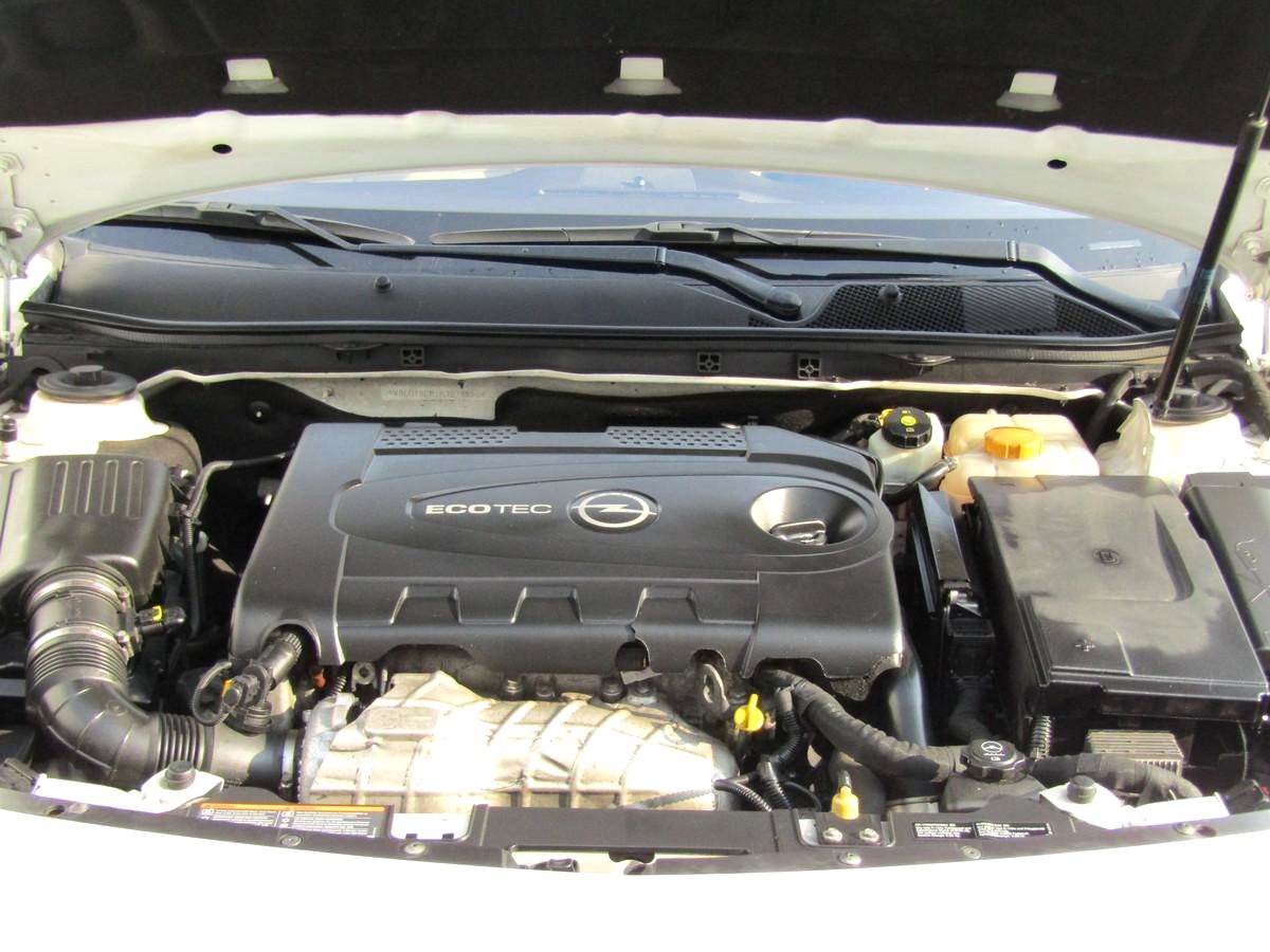 Opel Insignia, 2011 - pohled č. 9