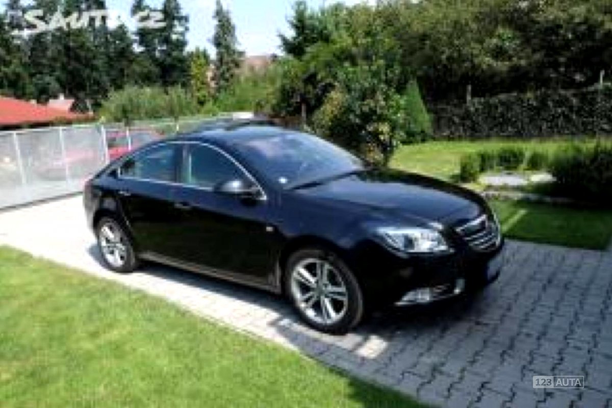 Opel Insignia, 2011 - celkový pohled