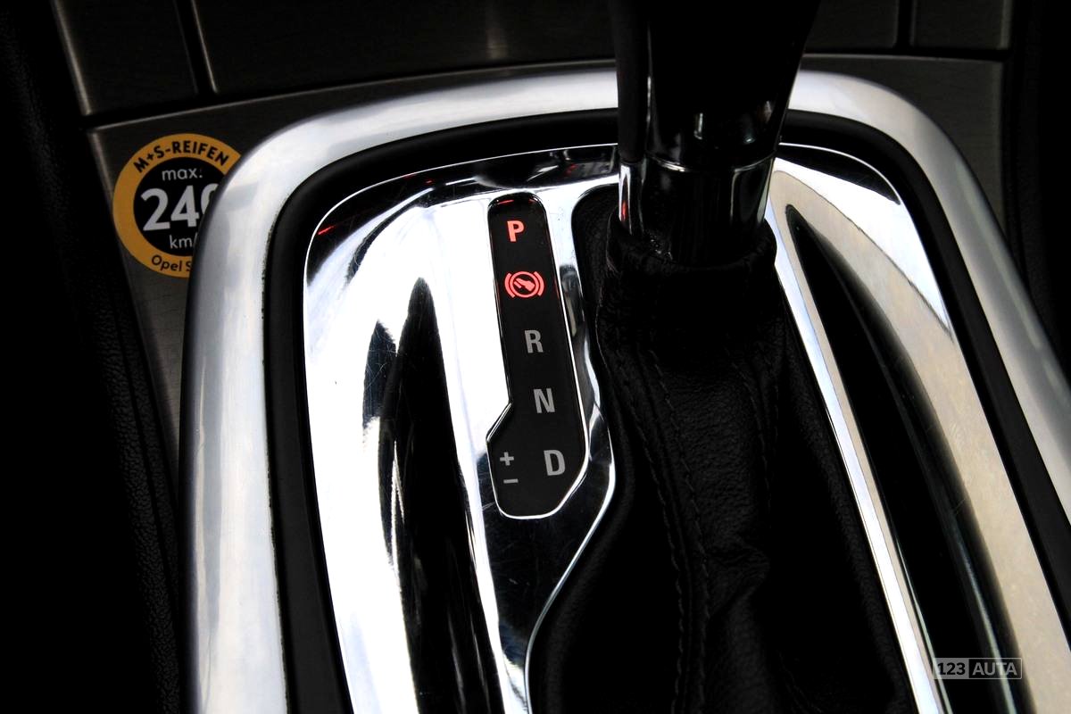 Opel Insignia, 2008 - pohled č. 26