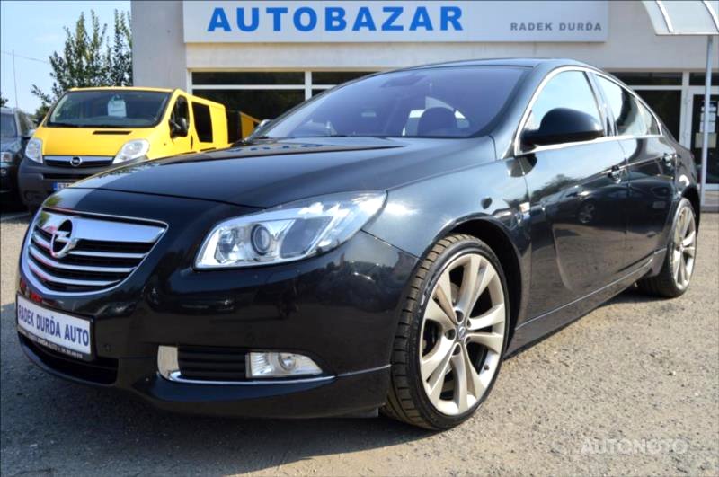 Opel Insignia, 2010 - celkový pohled