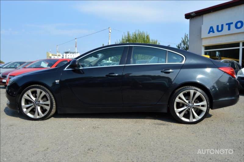 Opel Insignia, 2010 - pohled č. 8