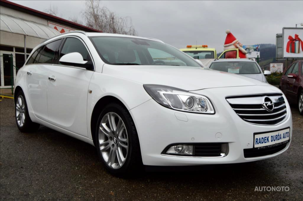Opel Insignia, 2010 - pohled č. 3