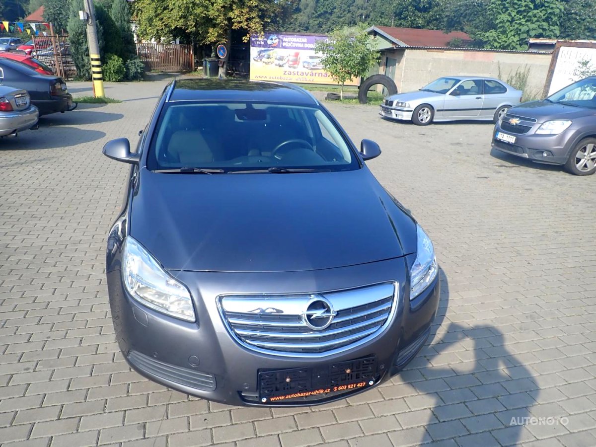 Opel Insignia, 2010 - celkový pohled