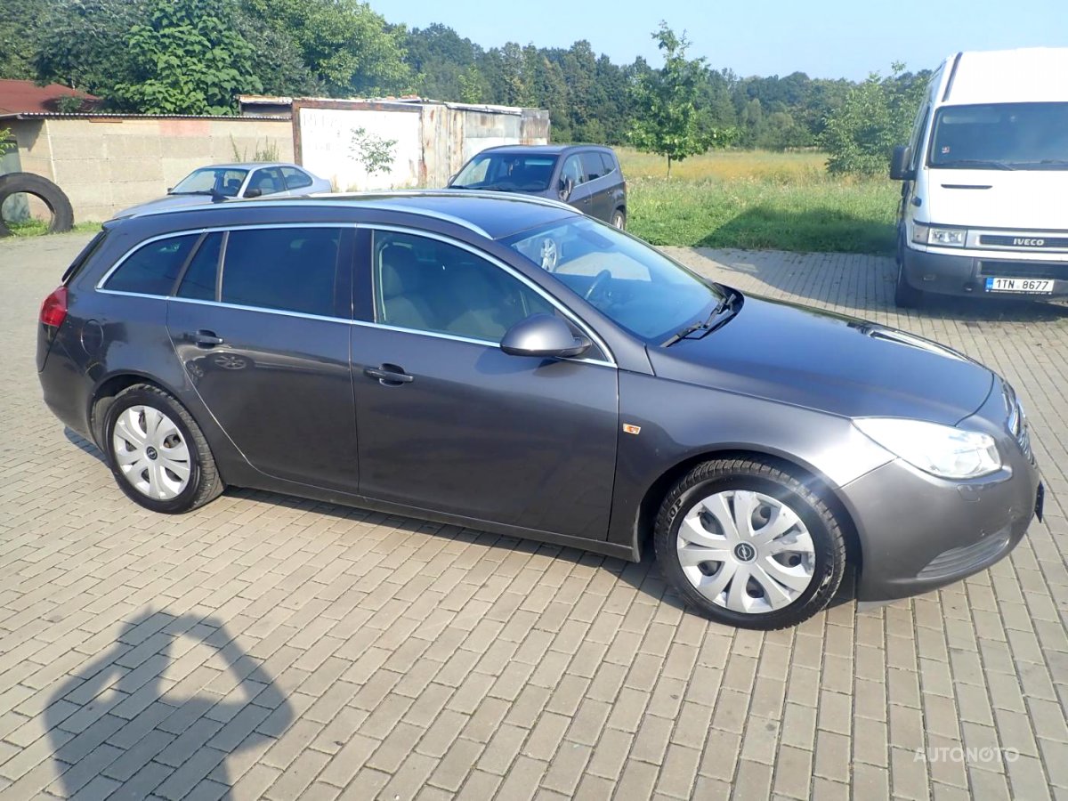 Opel Insignia, 2010 - pohled č. 2