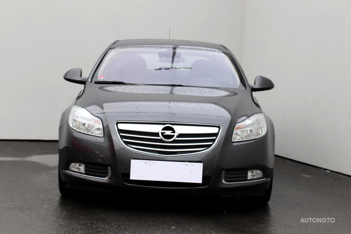 Opel Insignia, 2010 - pohled č. 2