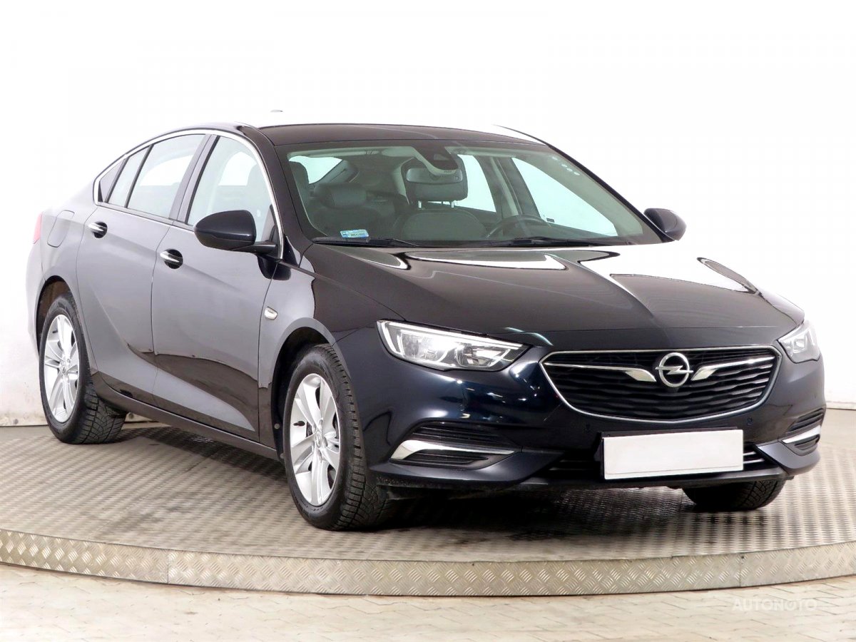 Opel Insignia, 2018 - celkový pohled