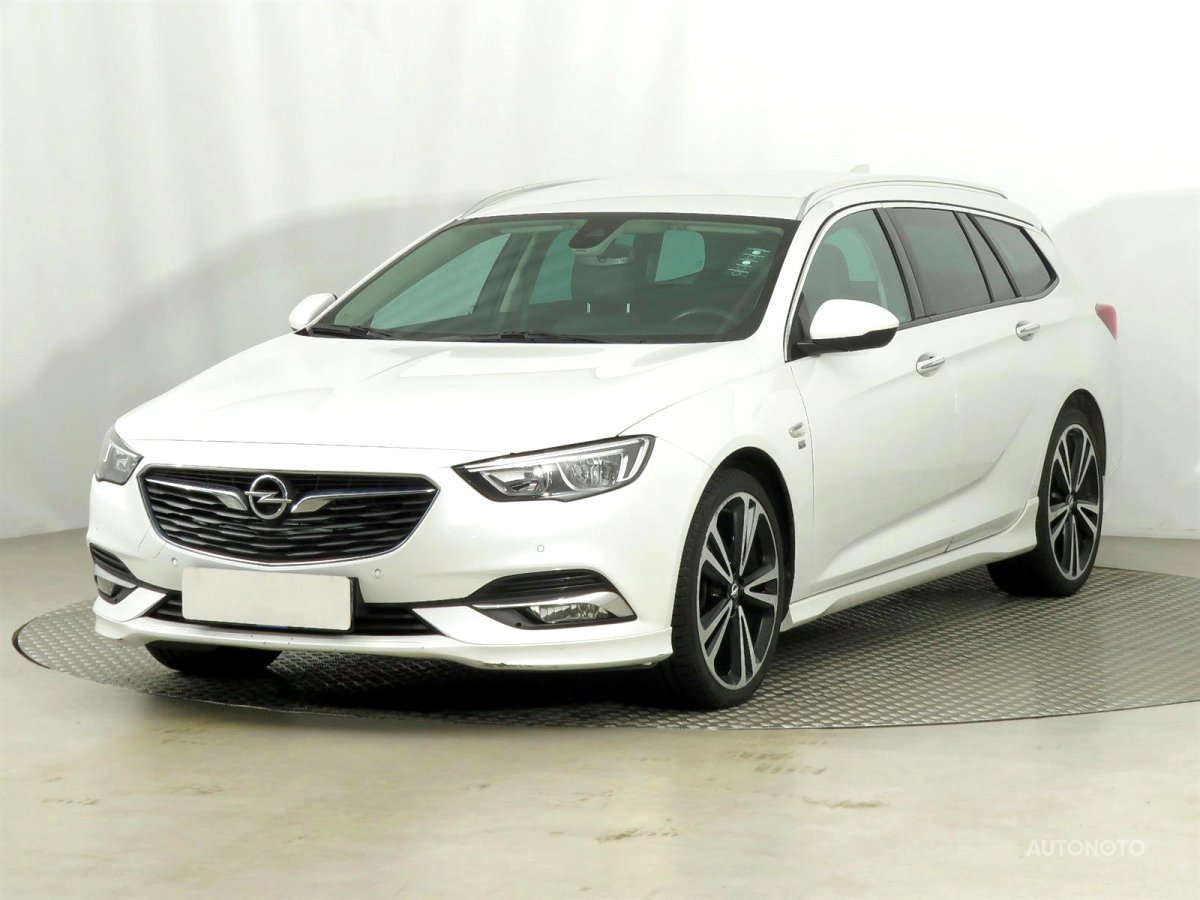 Opel Insignia, 2018 - pohled č. 3