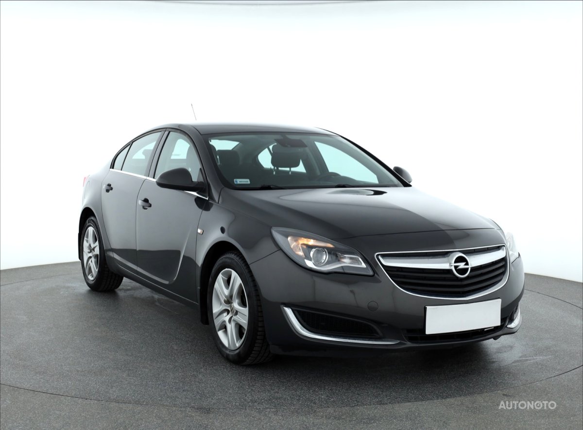 Opel Insignia, 2015 - celkový pohled