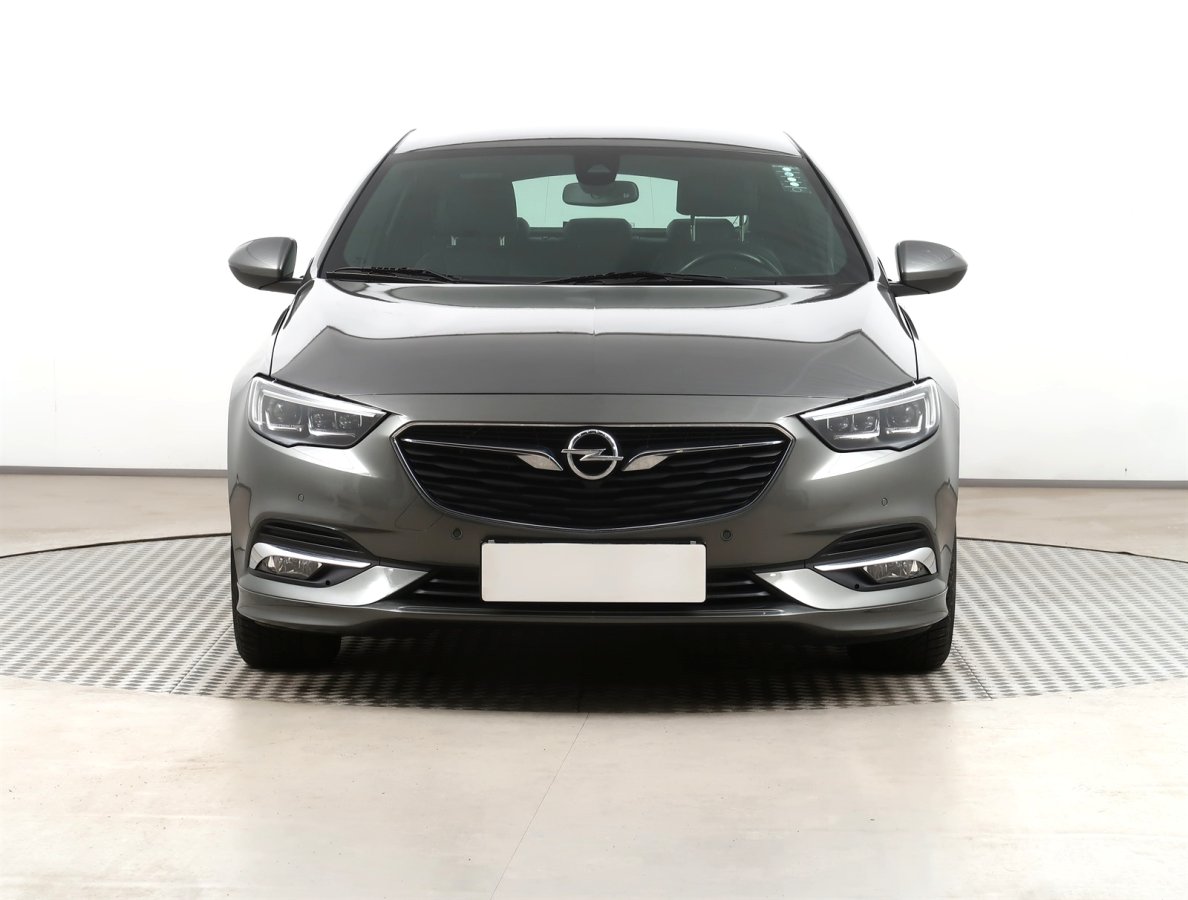 Opel Insignia, 2018 - pohled č. 2