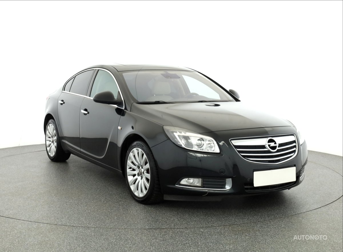 Opel Insignia, 2010 - celkový pohled