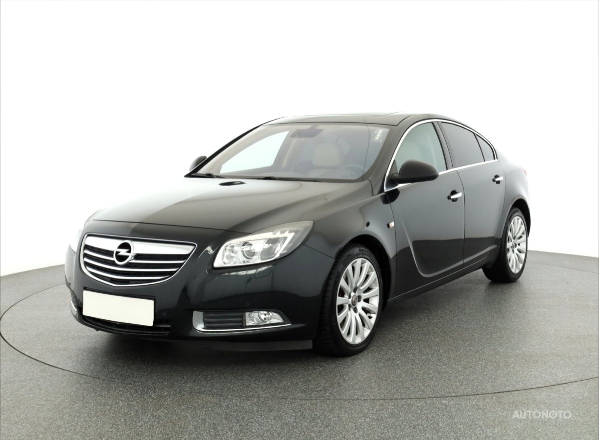 Opel Insignia, 2010 - pohled č. 3