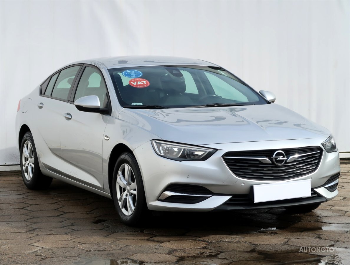 Opel Insignia, 2018 - celkový pohled