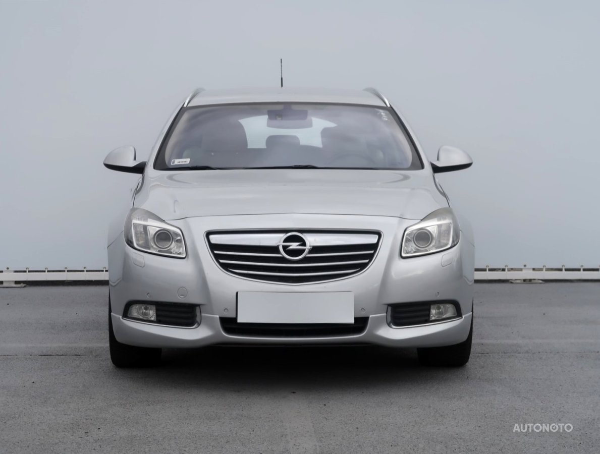 Opel Insignia, 2010 - pohled č. 2