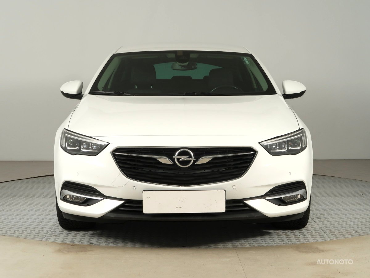 Opel Insignia, 2018 - pohled č. 2