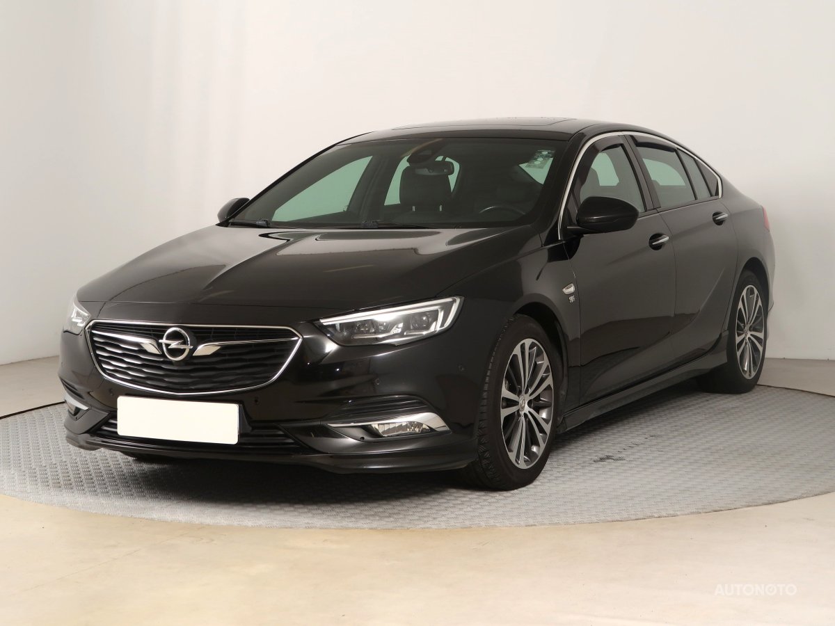 Opel Insignia, 2017 - pohled č. 3