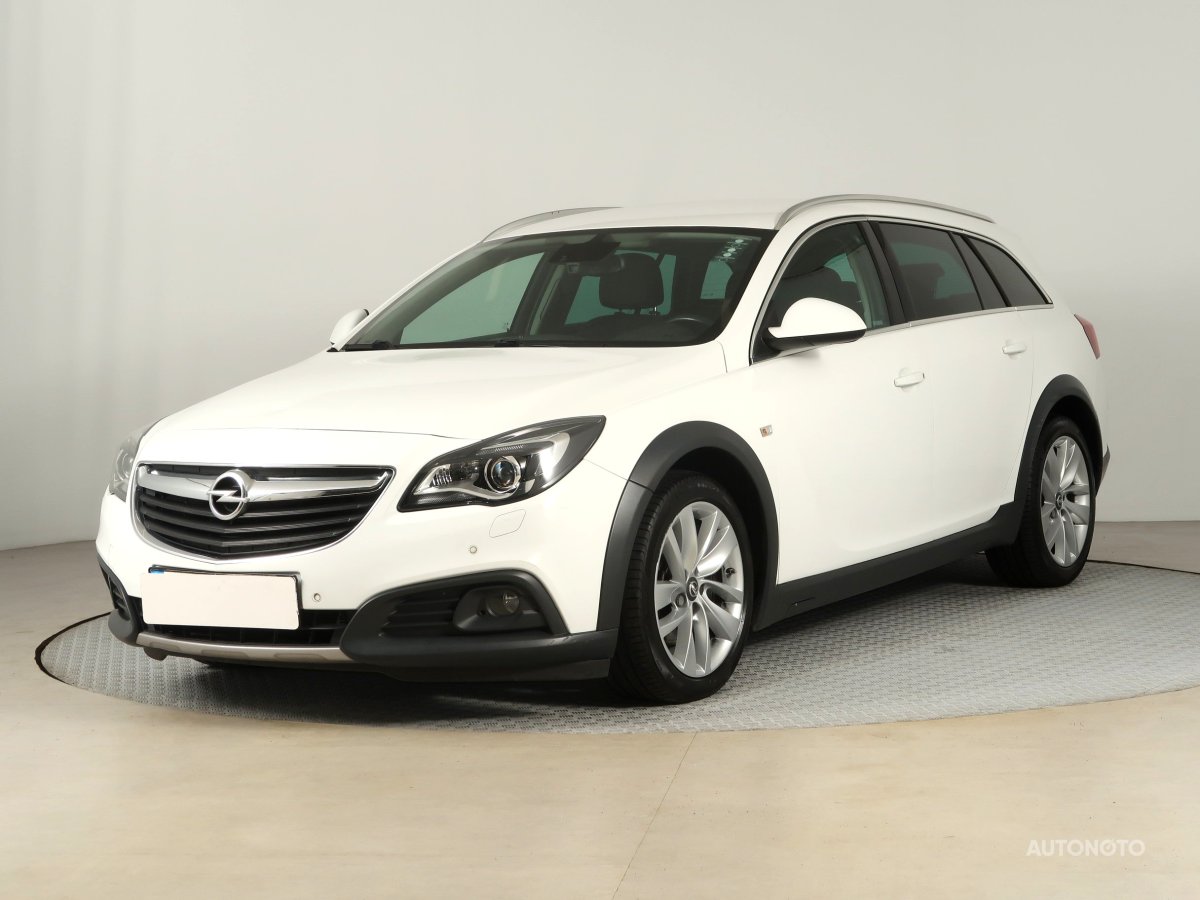 Opel Insignia, 2016 - pohled č. 3