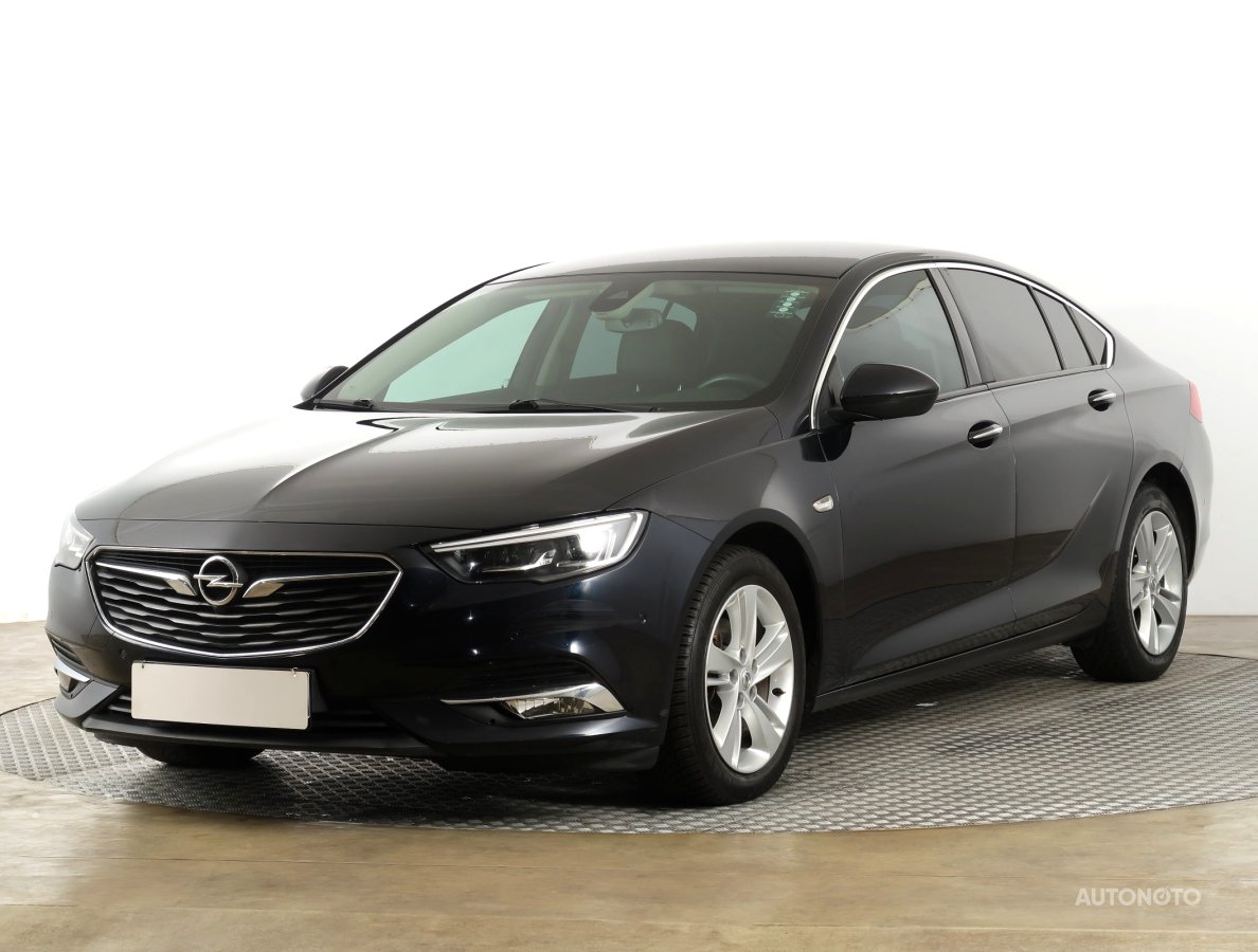 Opel Insignia, 2017 - pohled č. 3